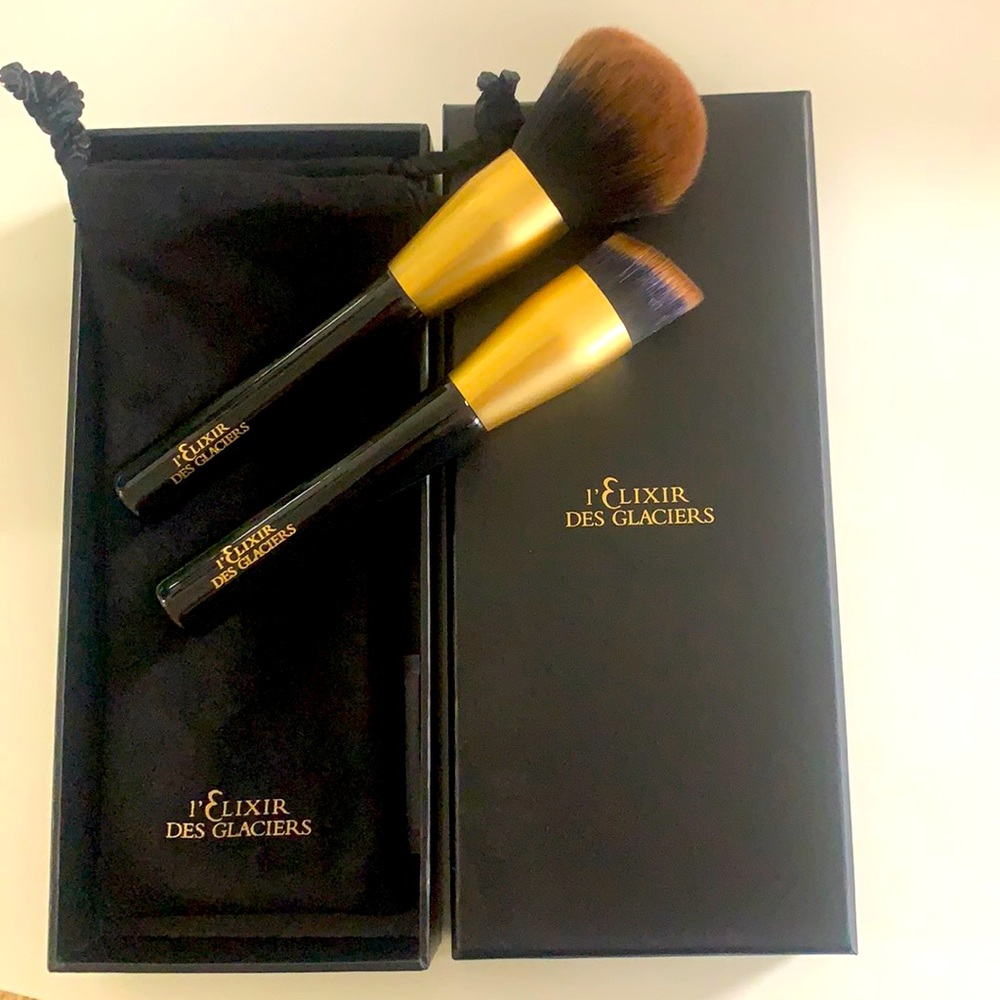 Make up brush set